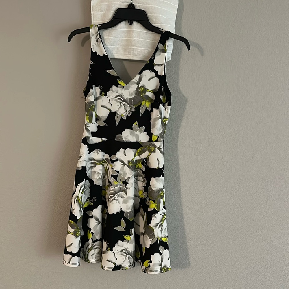 Aqua dress 
Size Small
Clean out my closet
Smoke & pet free home